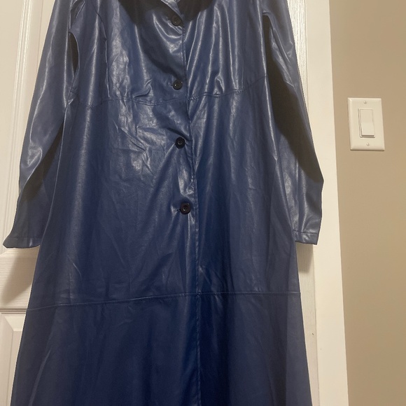 Jackets & Blazers - Leather trench coat